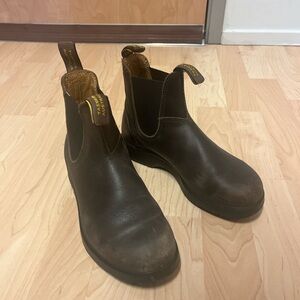 Blundstone Brown Chelsea Ankle Boots
